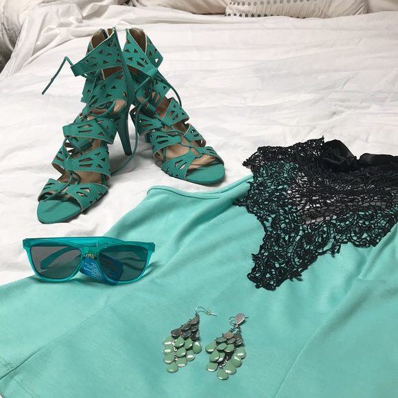 Lacy top - Picture 5 of 5